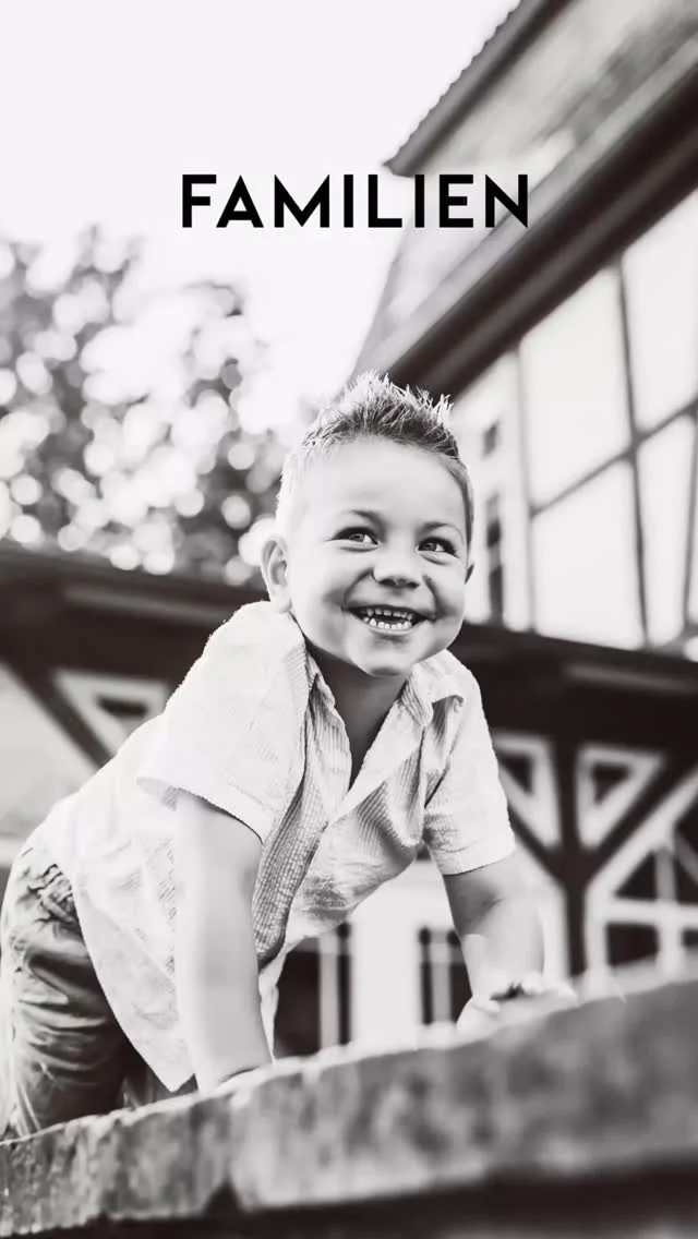 Familienshooting ❤️
Einfach mittendrin, ganz natürlich, so wie sie sind. Kein großes Posing – nur Nähe, Zusammensein, echte Momente. Genau das macht für mich Familienfotos aus.

#sichtbar #fotografie #familienmomente #shooting